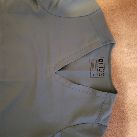 Figs 1st Gen Hydrogreen Small Petite Casma Small - Picture 2 of 3